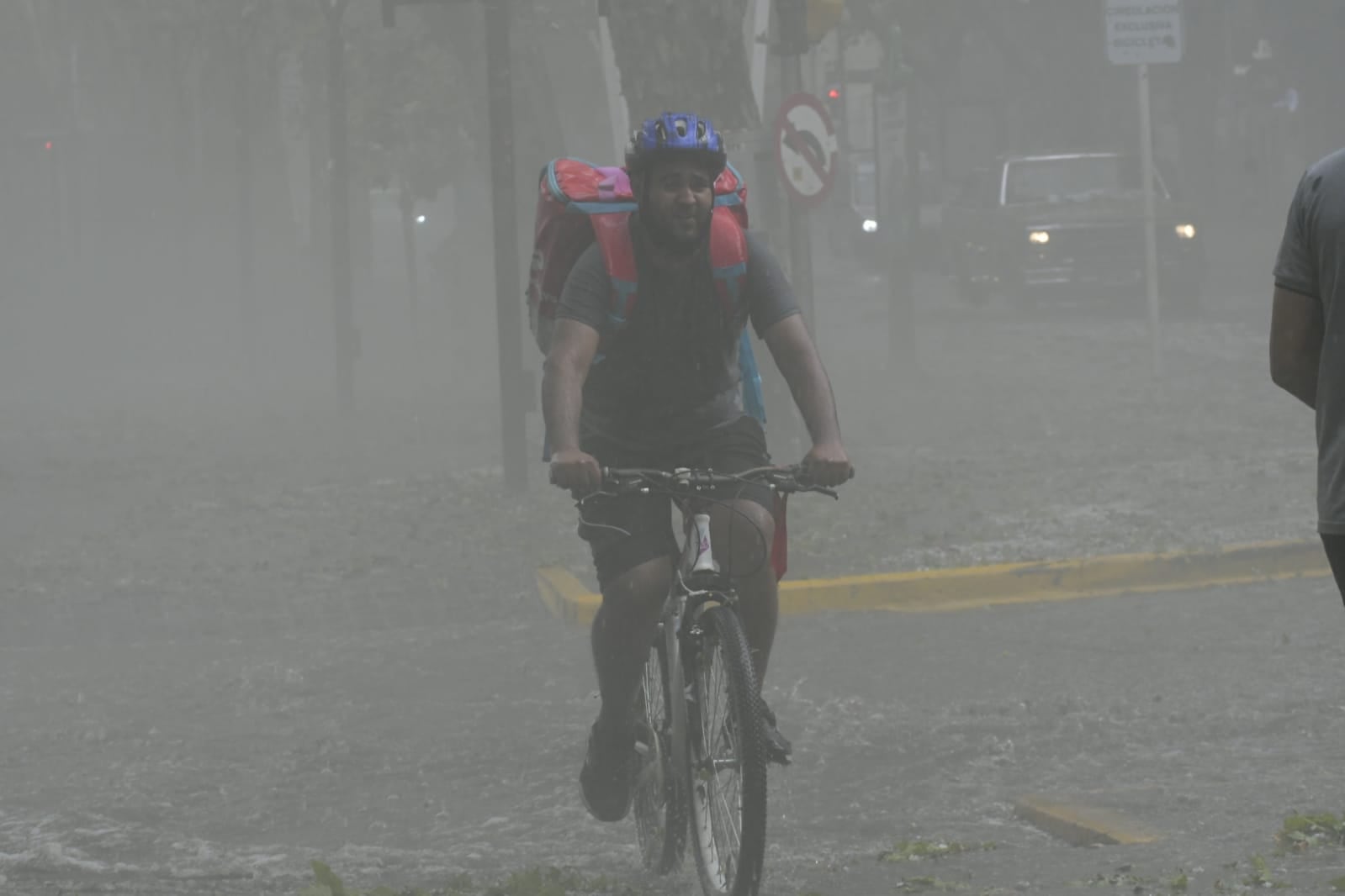 Se viene la tormenta de Santa Rosa (Foto archivo Los Andes)