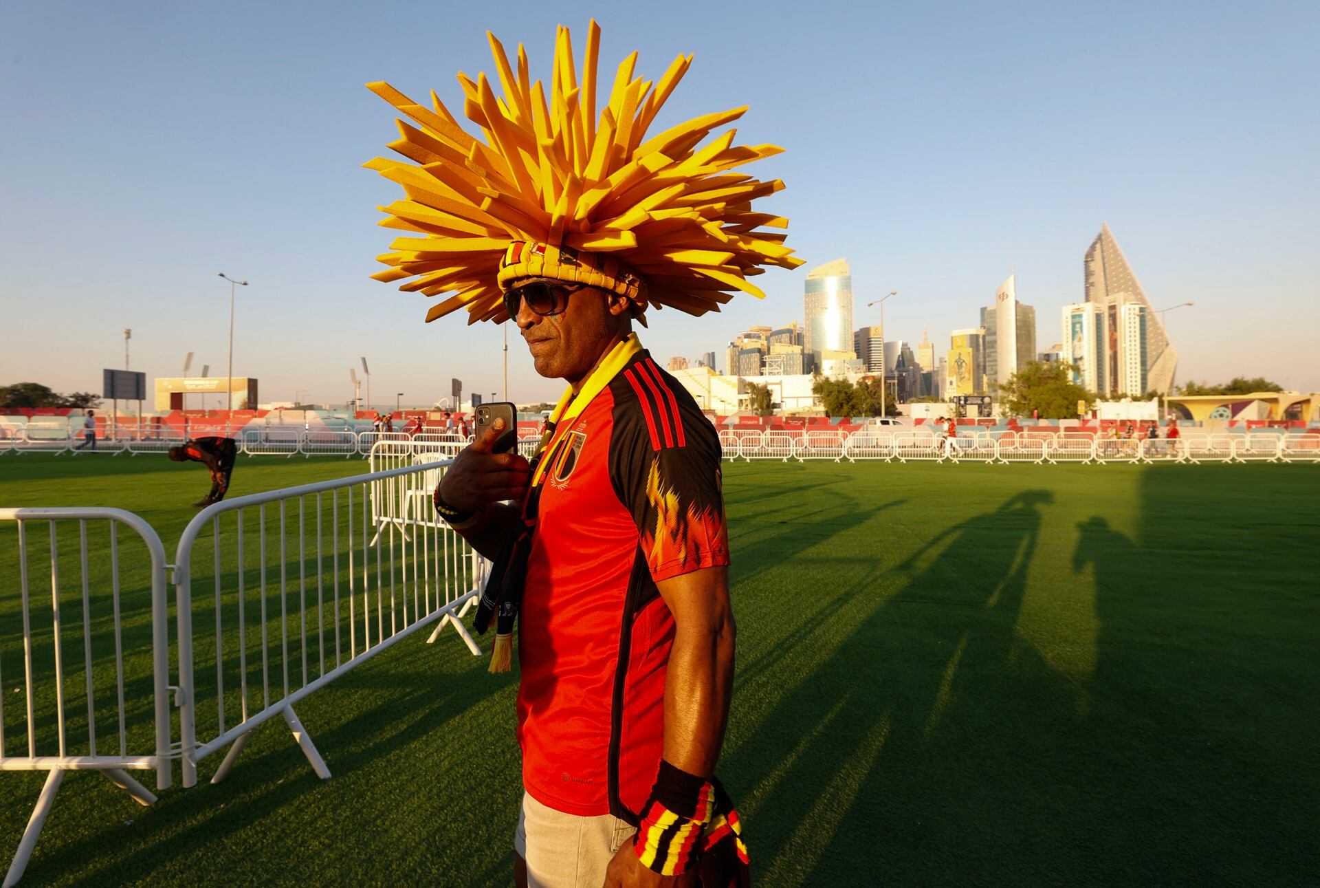 Todo el color de los fanáticos en la Copa del Mundo Qatar 2022. Foto: EFE