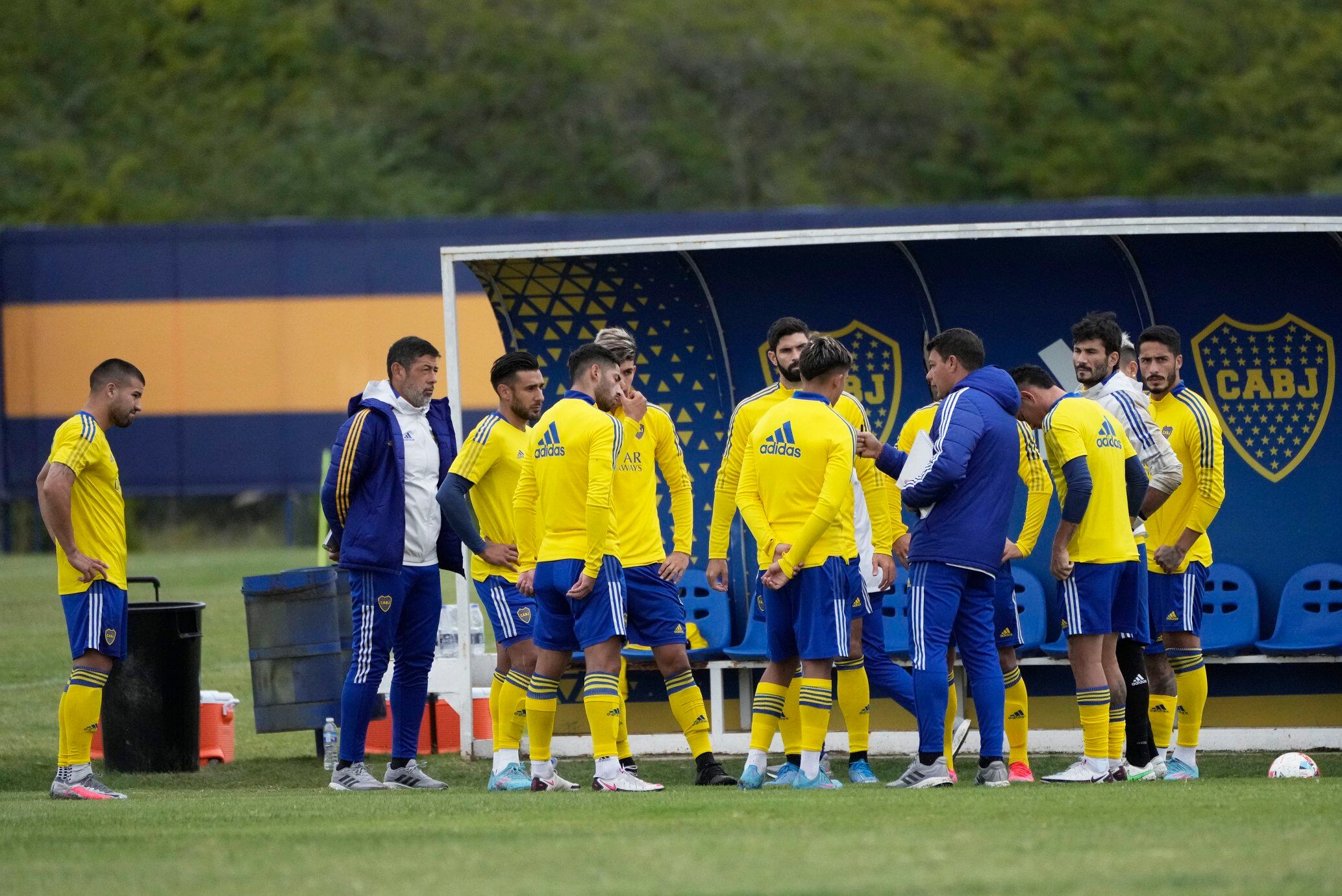 Boca podrá un equipo con varios cambios ante Lanús.