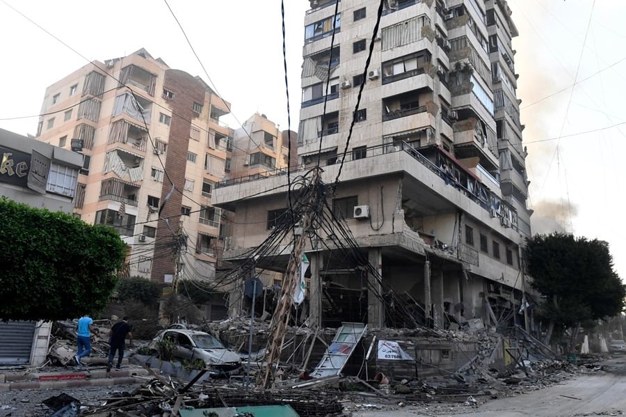 Vista de edificios dañados tras un ataque israelí en el distrito de Dahieh en Beirut. EFE/EPA/STR