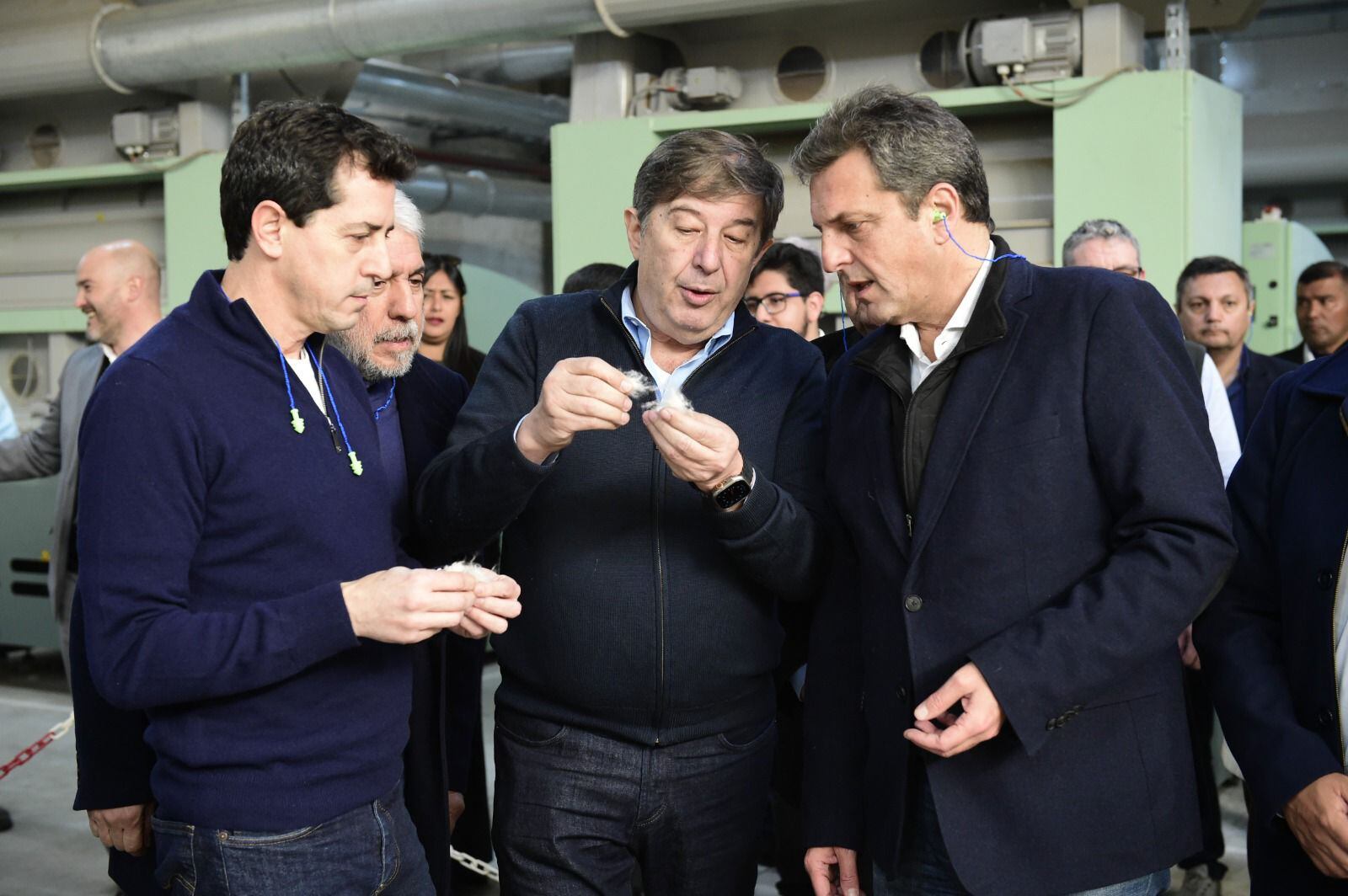 Sergio Massa viajó esta tarde a Catamarca junto a su par del gabinete Wado de Pedro, quien oficia de jefe de campaña del precandidato presidencial de Unión por la Patria.