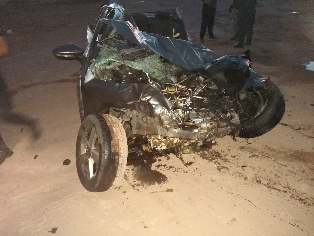 Lo que quedó del auto de la víctima fatal. /Gentileza 