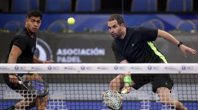 Molina y Buenanueva, la pareja mendocina en el Premier Pádel. / Prensa Premier Pádel 