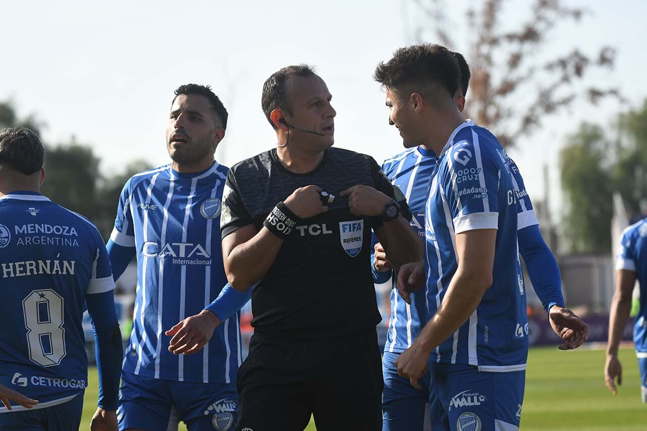 Pier Barrios habló después del comunicado en contra del árbitro Darío Herrera.
Foto: José Gutierrez / Los Andes