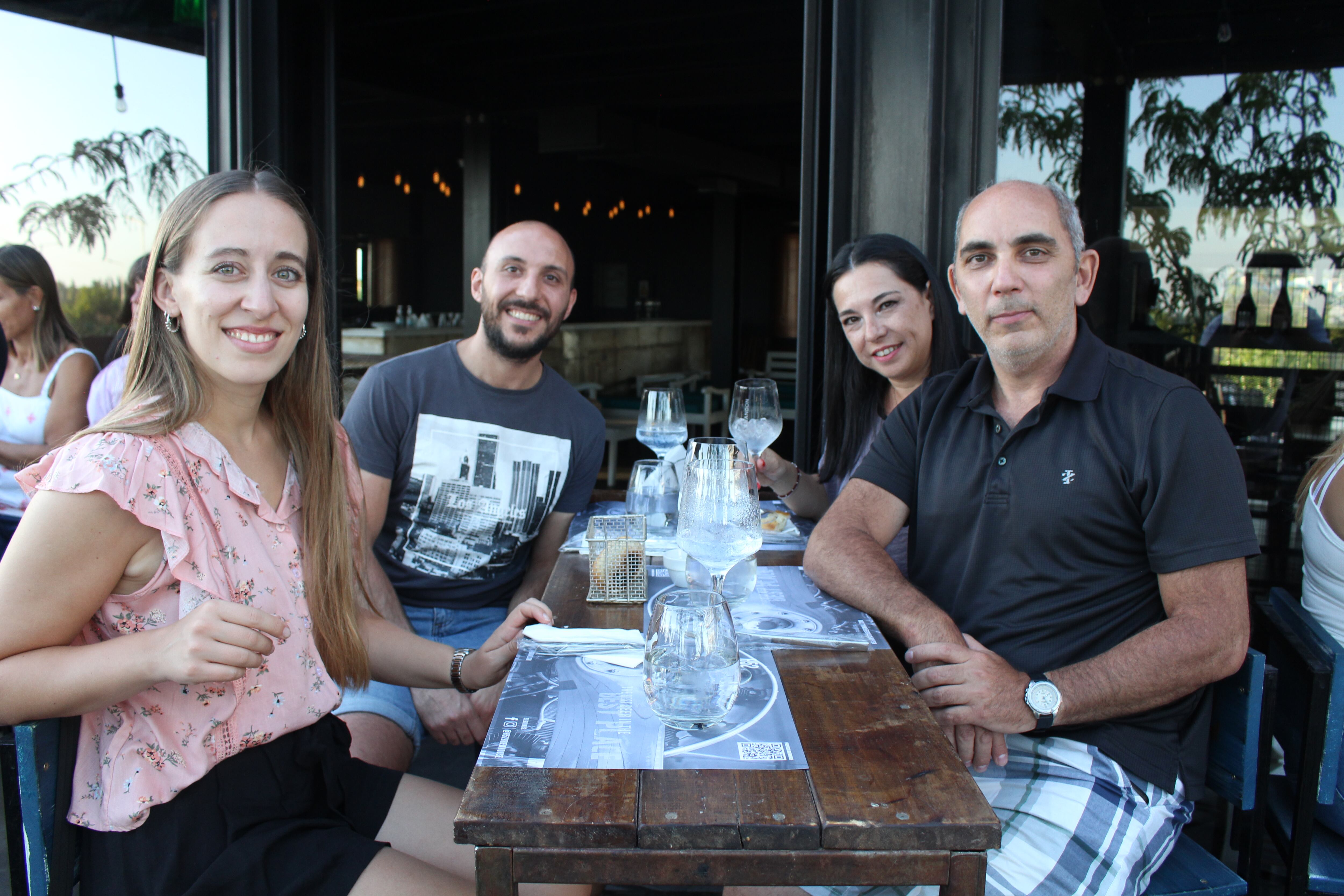 Belén González, Guillermo Puntons, Silvina Martínez Garraza y Alberto Buschel.