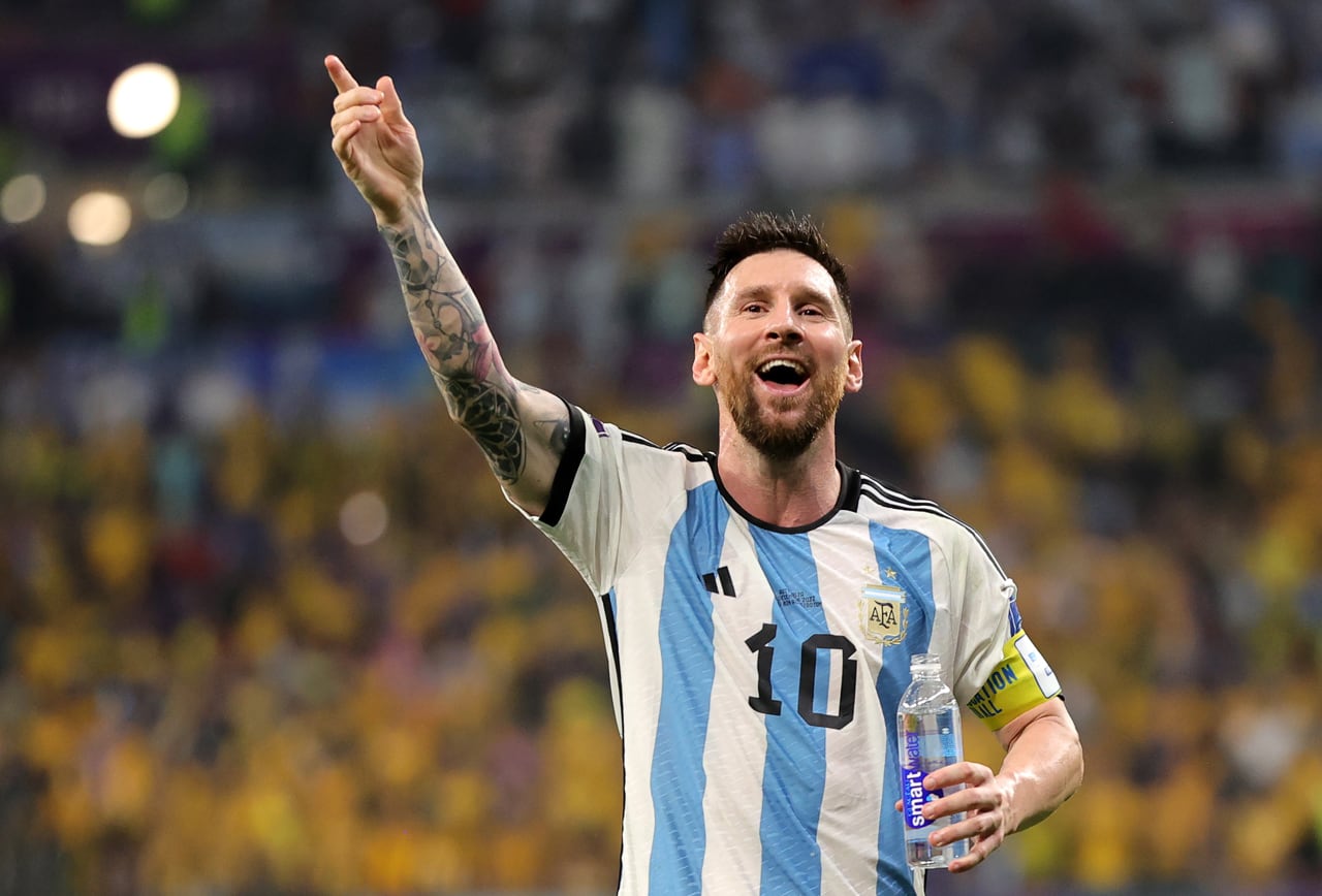 Argentina le ganó a Australia 2 a 1 y pasó a cuartos de final del Mundial Qatar 2022.
Foto: EFE