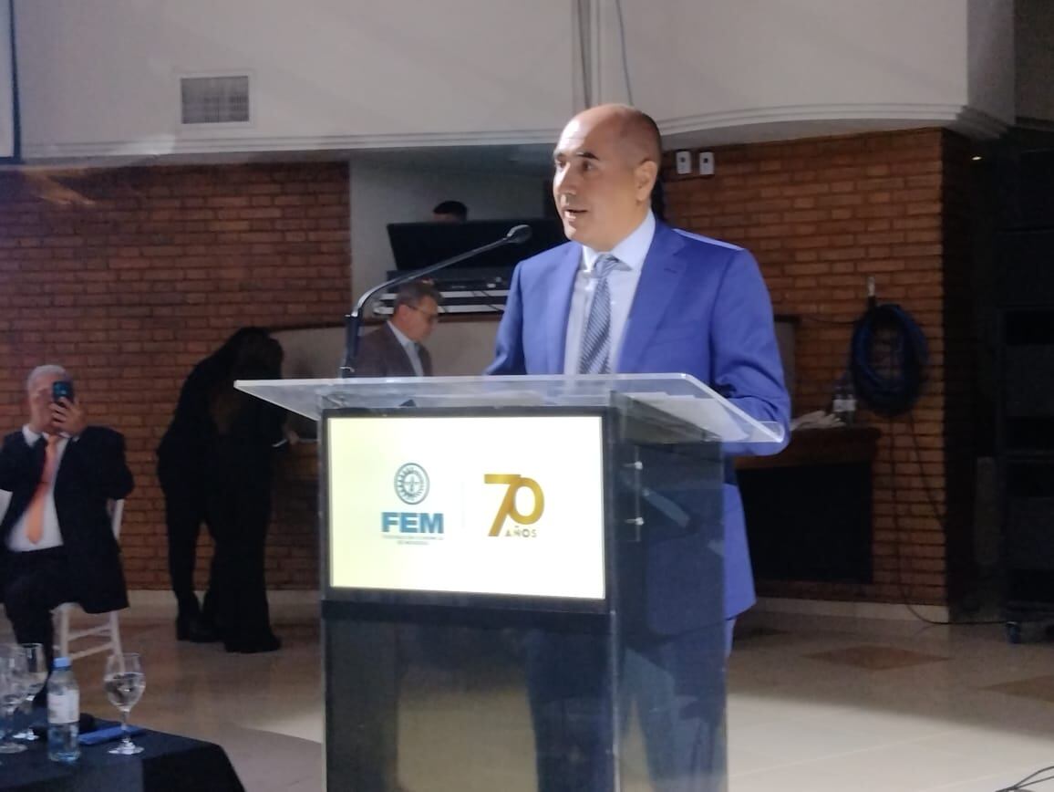 Santiago Laugero, presidente de la FEM en su discurso por el 70 aniversario de la institución.