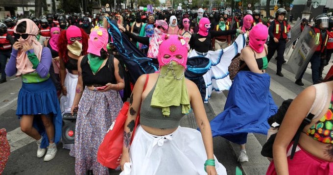 Organizaciones feministas celebraron la decisión de la Suprema Corte. Foto: X / @YourAnonCentral