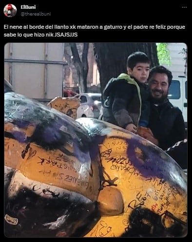 Un tuitero siguió de cerca el deterioro de Gaturro con el pasar de las horas. Foto: captura.