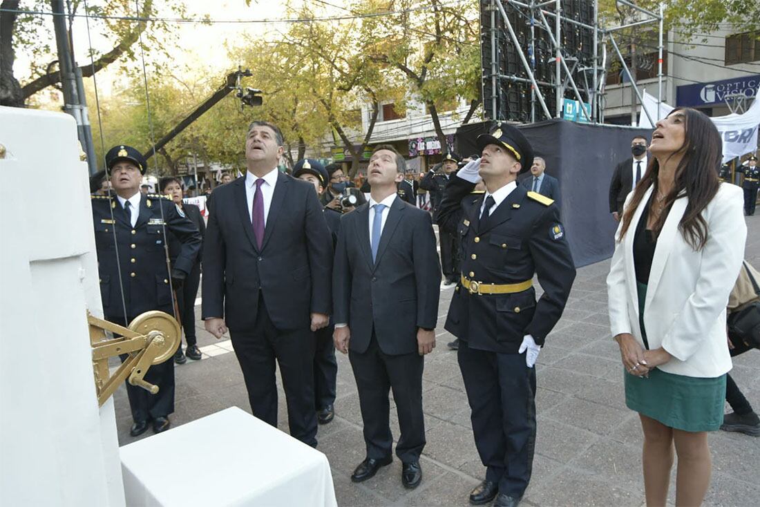 Mendoza 01 de mayo de 2022

Apertura del Periodo Ordinario de Sesiones en la Legislatura.
Foto: Orlando Pelichotti / Los Andes