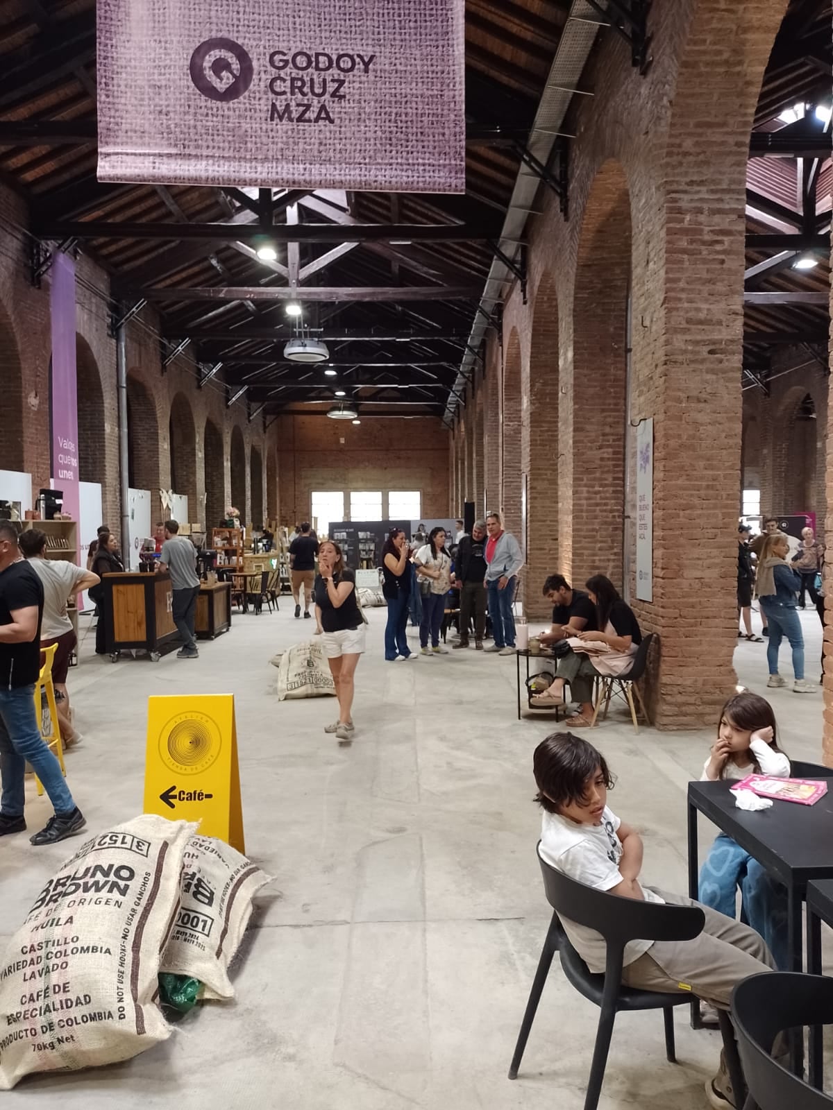 Una multitud de mendocinos se acercó al Espacio Arizu para disfrutar del Mundial del Café. Gentileza