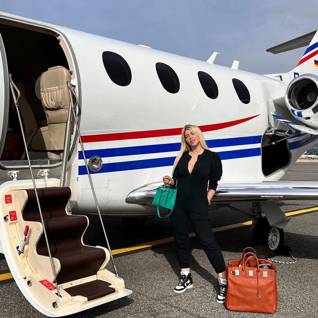 El avión privado de Wanda Nara