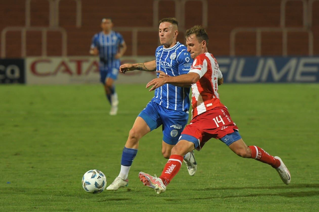 Godoy Cruz vs. Unión de Santa Fe en el estadio Malvinas Argentinas por la 5ta. fecha de la Copa de la Liga Profesional. / Ignacio Blanco (Los Andes).