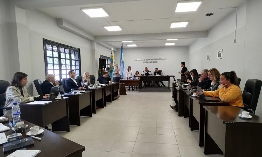 En el HCD de Luján hay sesiones durante enero y aprobaron una ordenanza para adjudicatarios del IPV. Foto: IG @hcdlujandecuyo