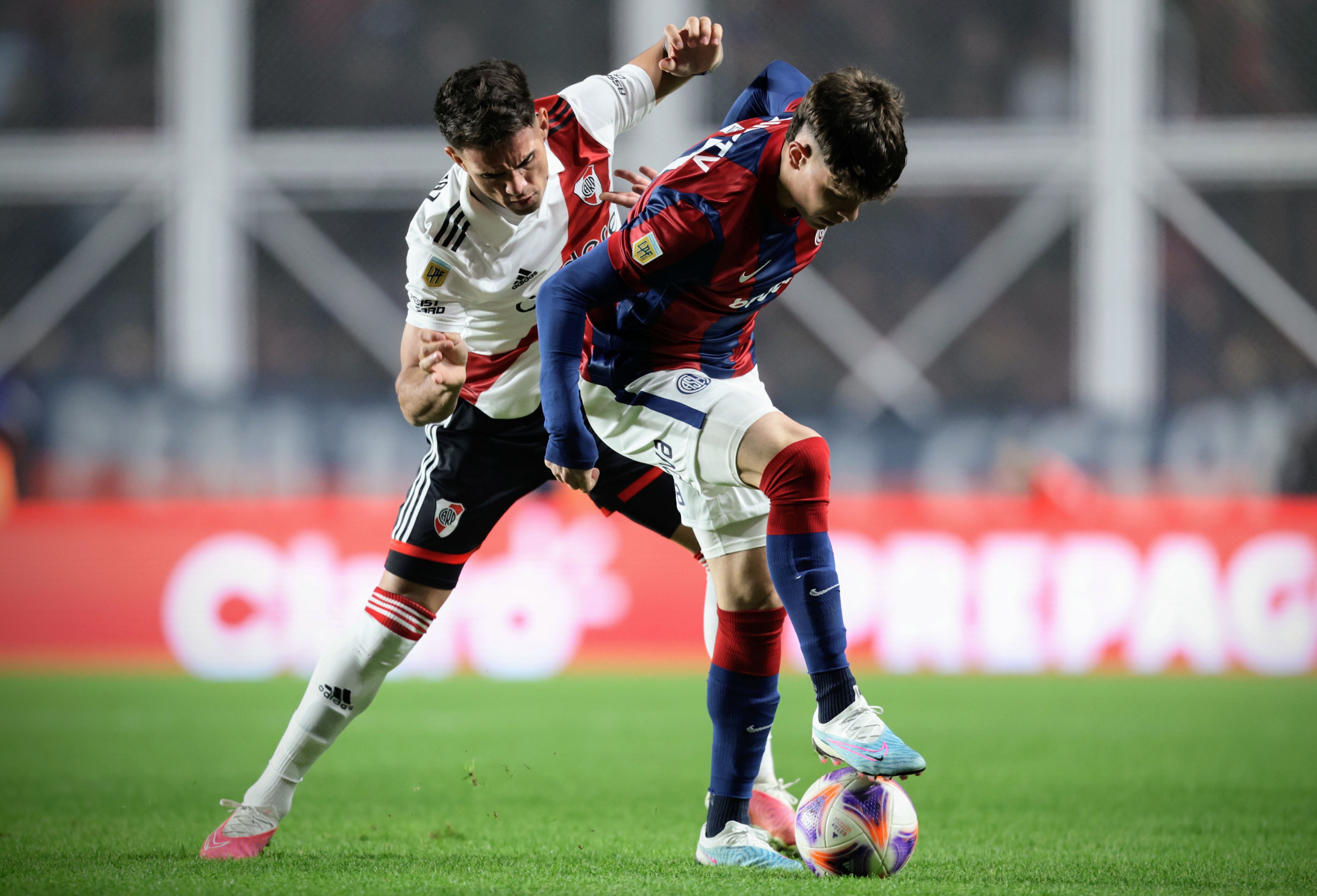 San Lorenzo ante River, por la fecha 24 de la Liga Profesional. (Fotobaires).