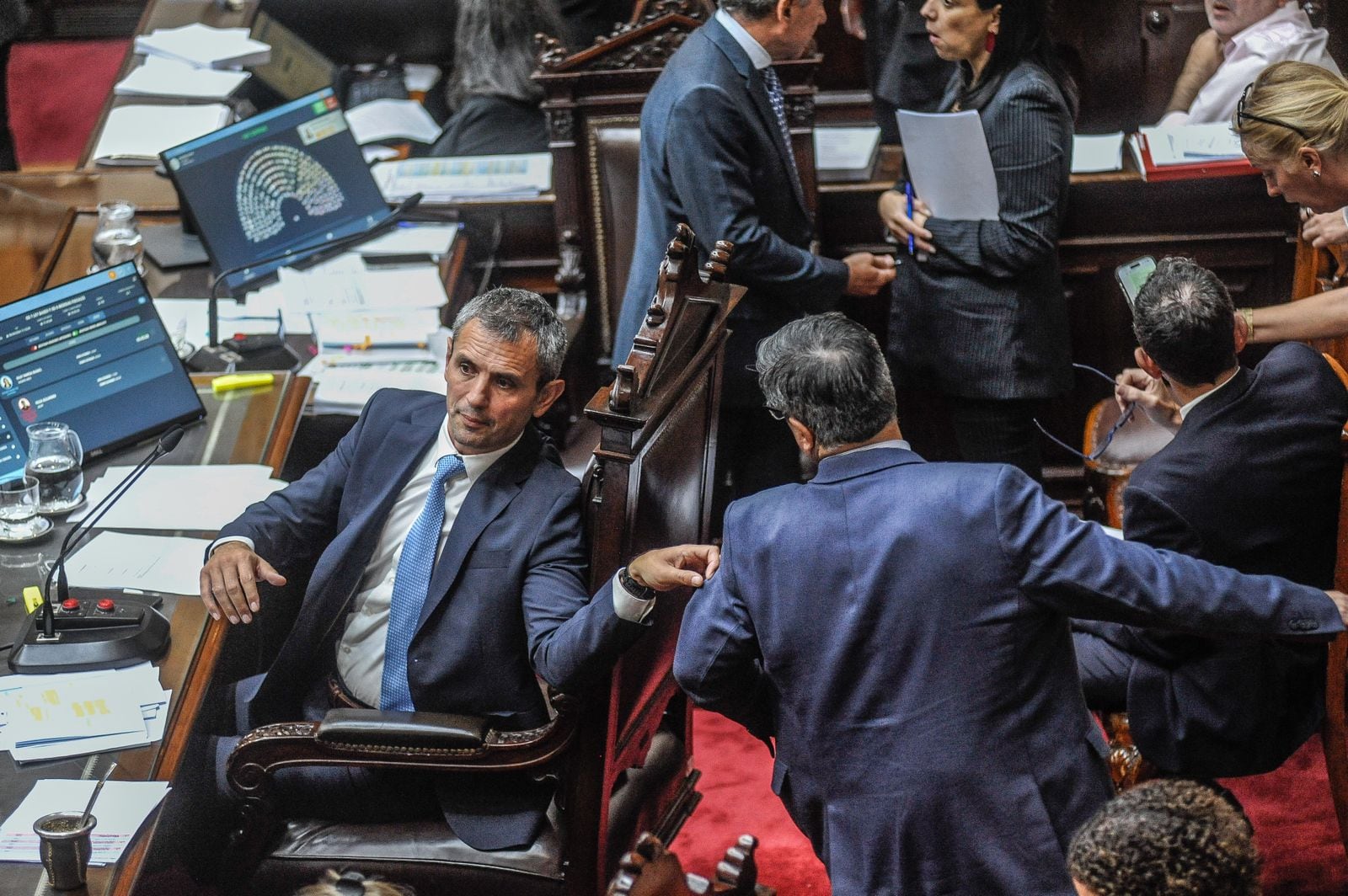 El presidente de Diputados, Martín Menem, y el jefe del bloque Unión por la Patria, Germán Martínez (Foto: Federico López Claro)