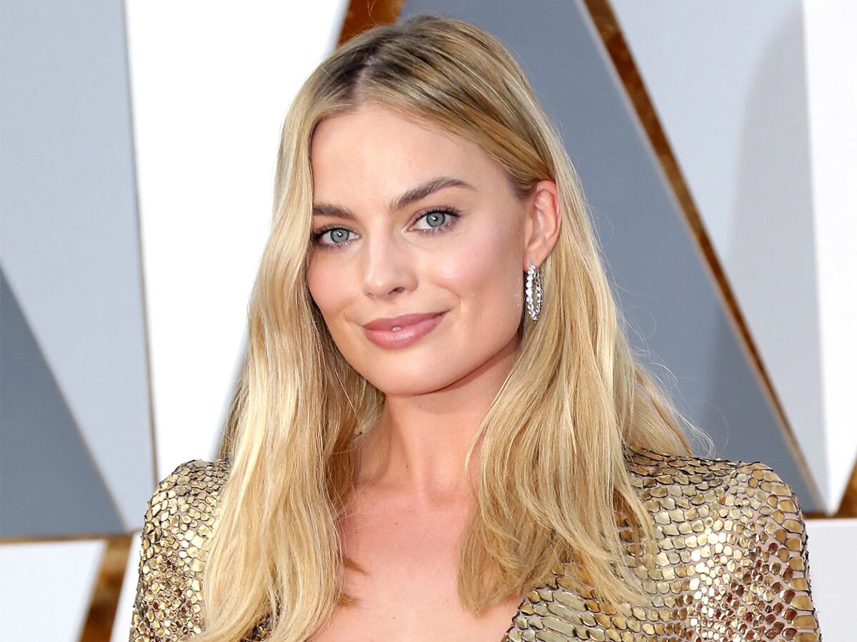 Margot Robbie habló sobre el momento que le tocó pasar en nuestro país.