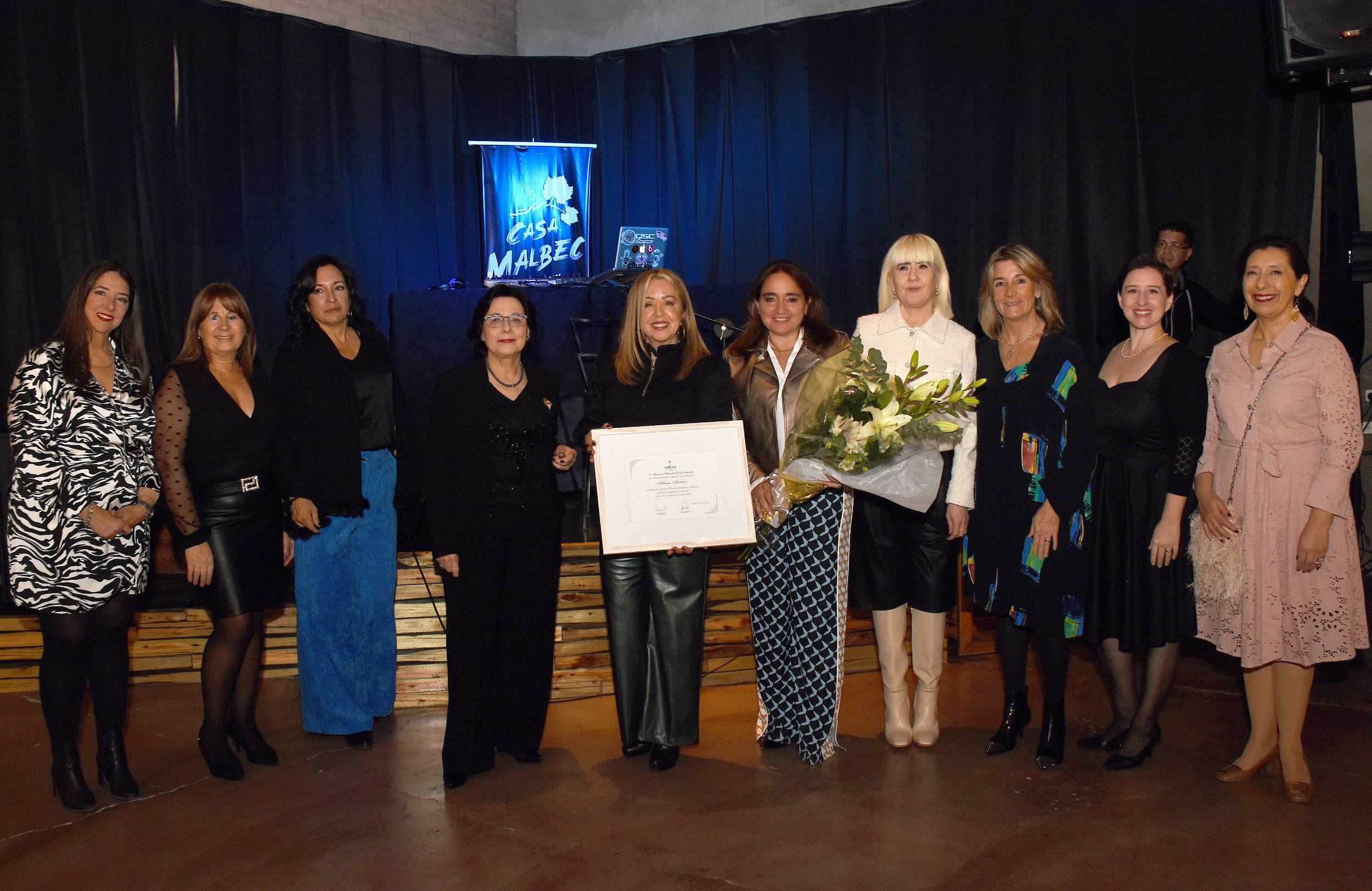 Carla Lladó, Nancy López, Viviana Valverde, Cristina Pandolfi, Adriana Martínez, Alejandra Gil Posleman, Fátima Villagra, Claudia Yanzón, Vanina Manini y Carina Egea.