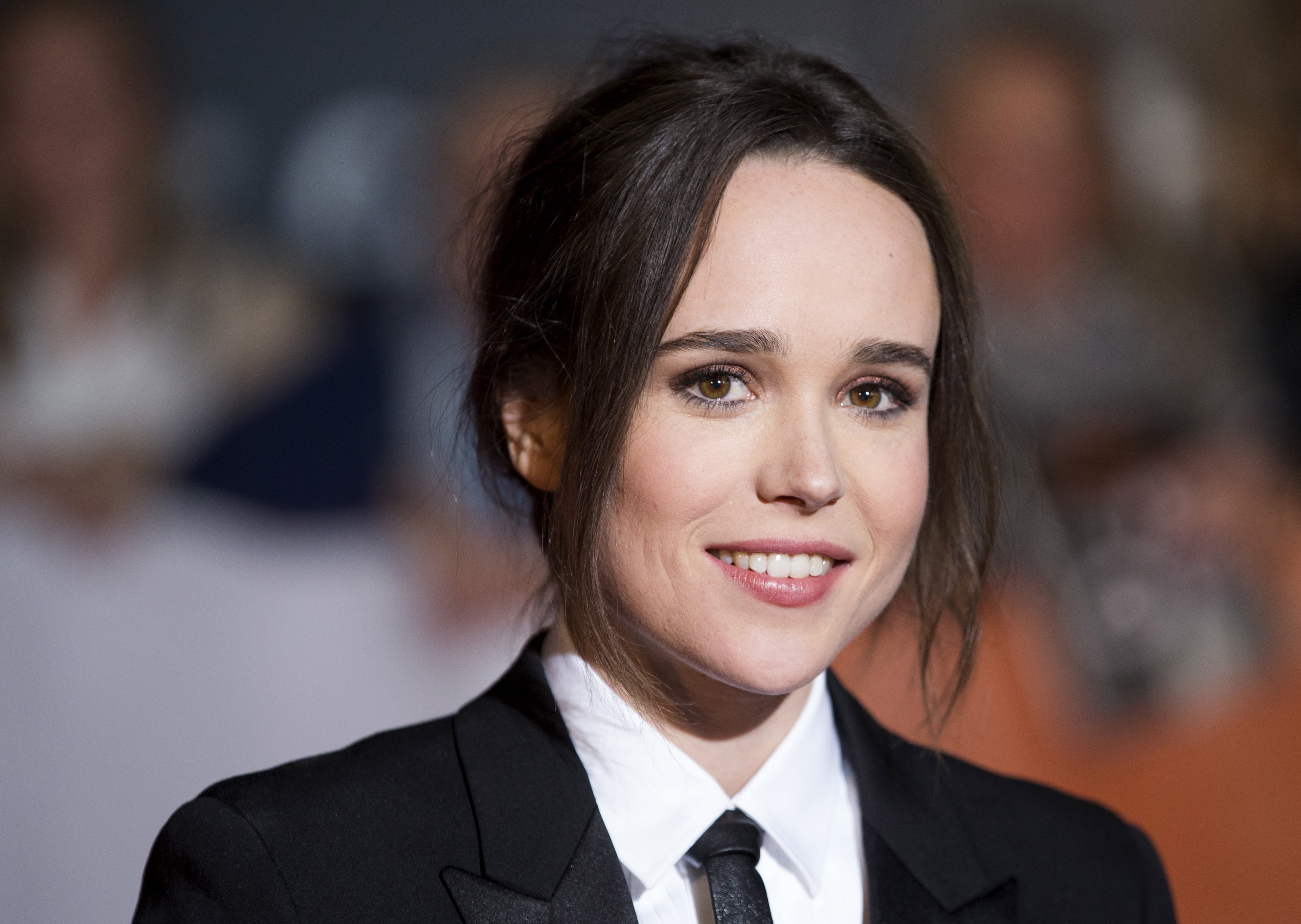 Actress Ellen Page arrives on the red carpet for the film "Freeheld" during the 40th Toronto International Film Festival in Toronto, Canada, September 13, 2015. TIFF runs from September 10-20. REUTERS/Mark Blinch