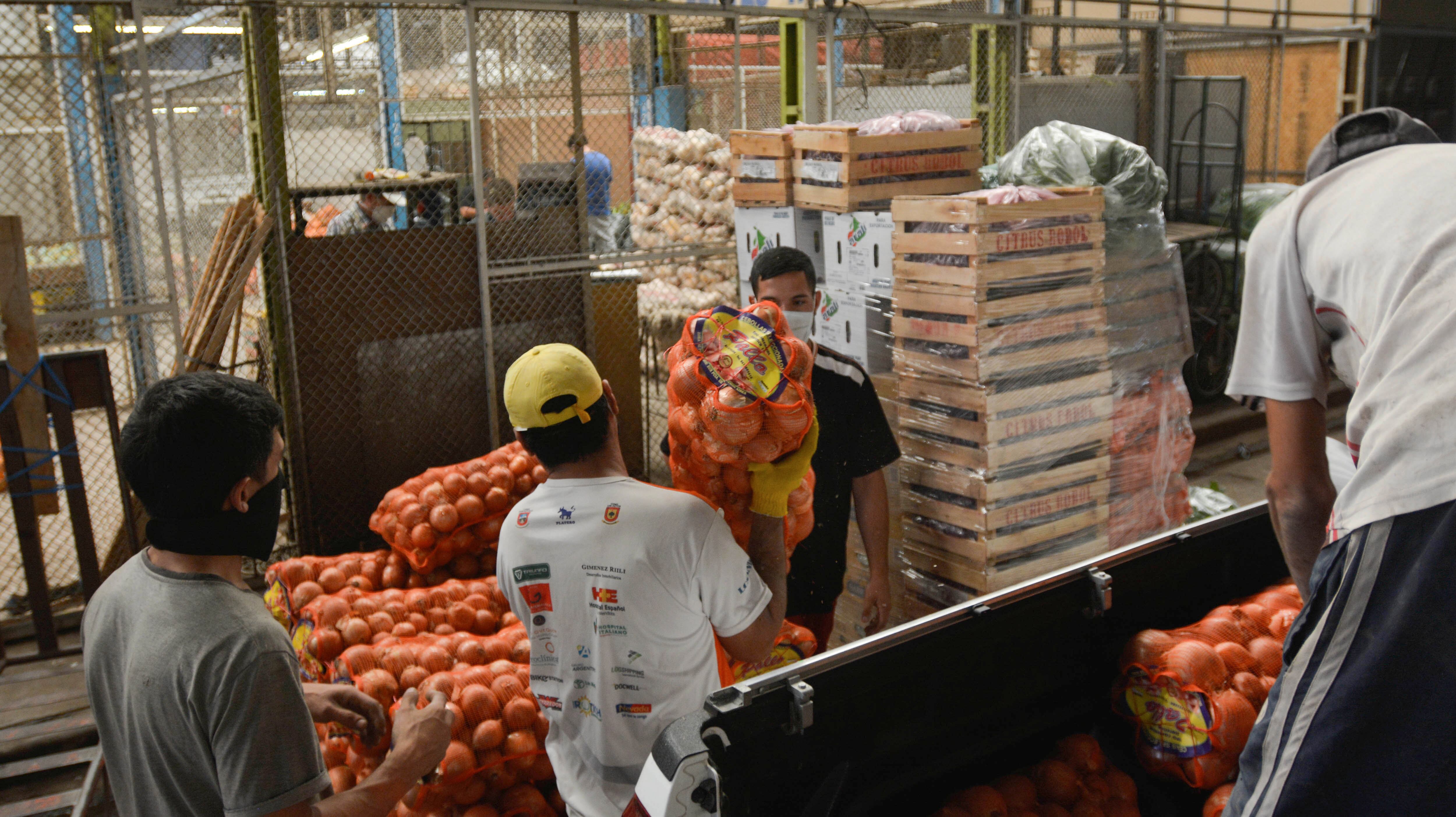 Patrones de consumo: de hipermercados a mayoristas y de allí a 'mercados cooperativos' / Foto: Nicolás Rios / Los Andes