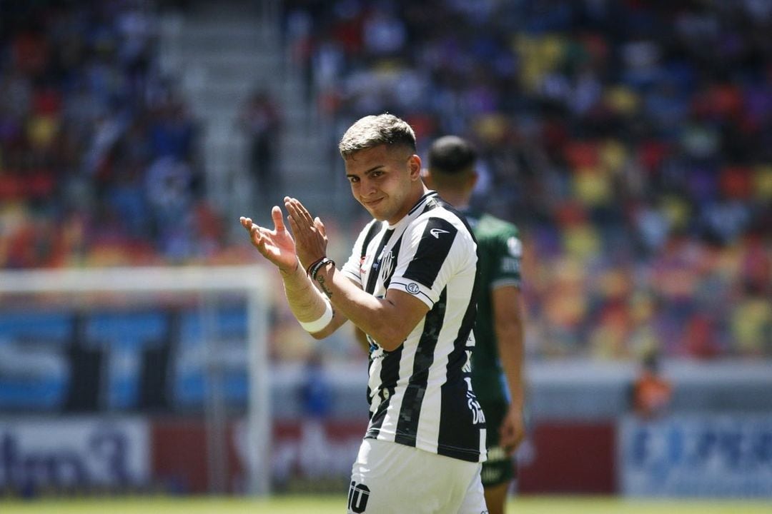 Hernán López Muñoz, sobrino nieto de Maradona jugó la última temporada en Central Córdoba de Santiago del Estero. (Instagram)