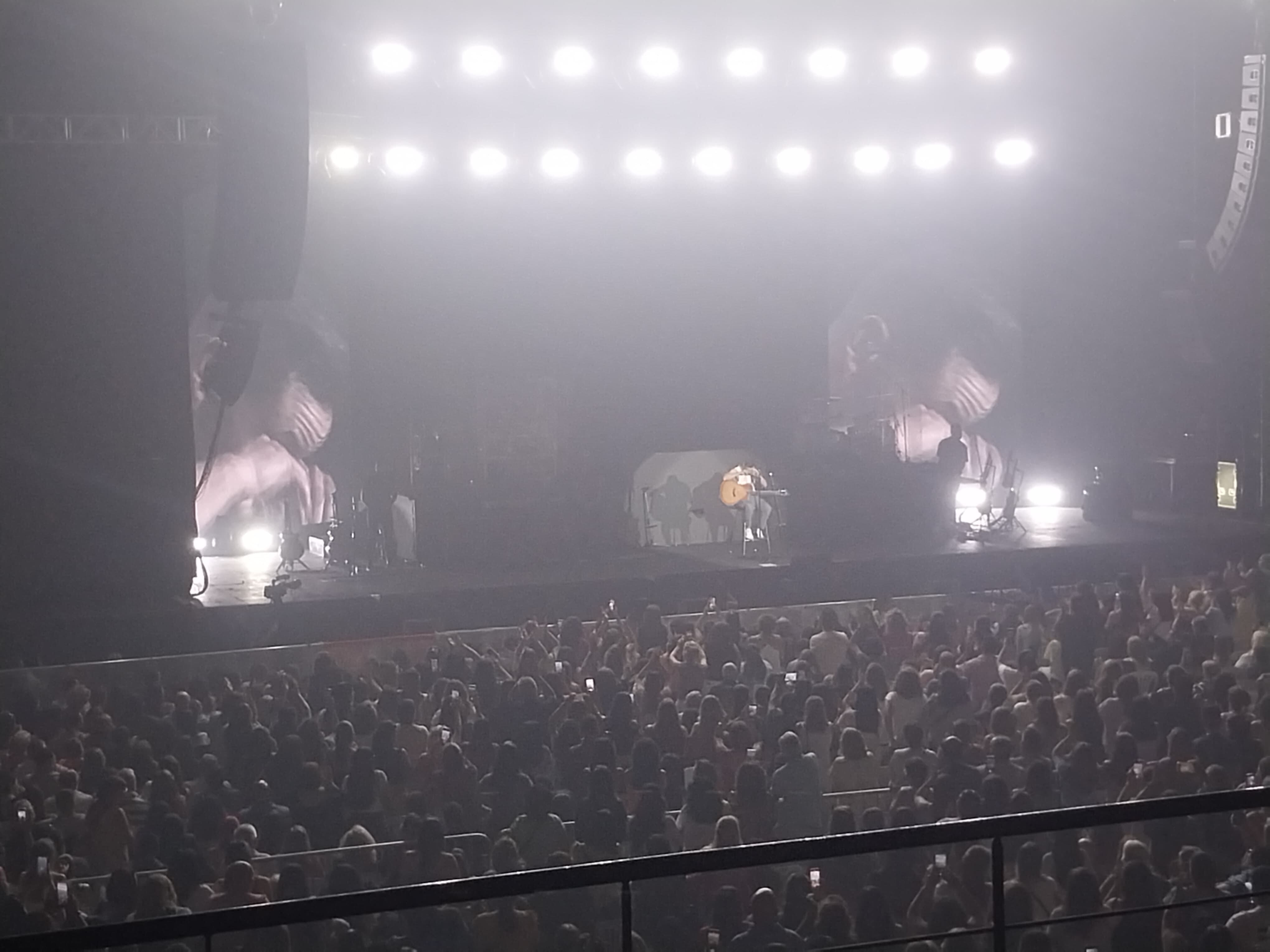 El artista se presentó como viene haciendo, en el Stadium Arena Maipú y encantó a miles de fans con su talento.