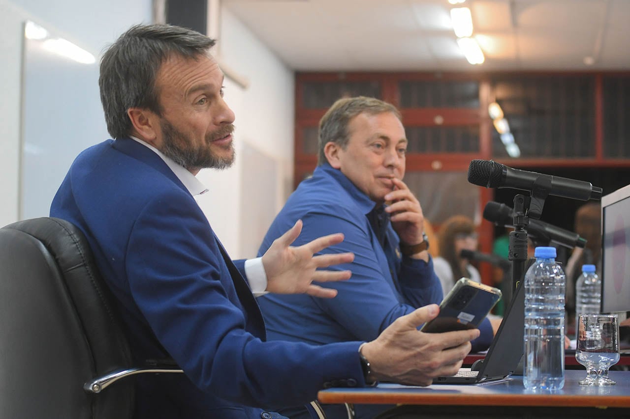 Lisandro Nieri junto a Martín Aveiro
Foto: José Gutierrez / Los Andes 