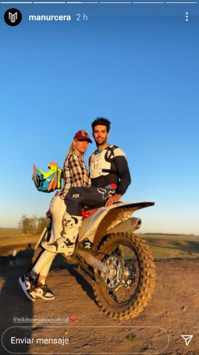 El piloto fue quien subió la foto con Nicole, a modo de confirmación.