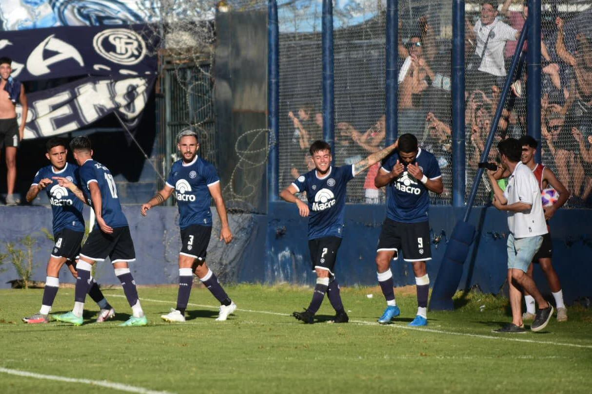 Por la 9° fecha de la zona B de la Primera Nacional, Independiente Rivadavia recibe a Ferro. / Mariana Villa (Los Andes).