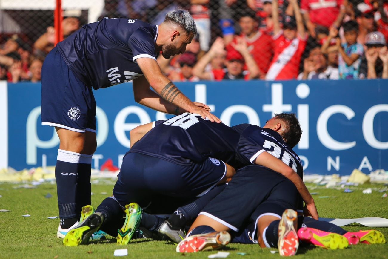 Independiente Rivadavia venció 1-0 a Deportivo Maipú, y con el empate de Chacarita, es finalista de la Zona B de la Primera Nacional. (Prensa Independiente Rivadavia)