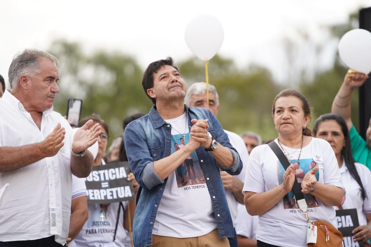 Los padres de Fernando Báez Sosa encabezaban esta tarde una ceremonia interreligiosa - Foto Clarín