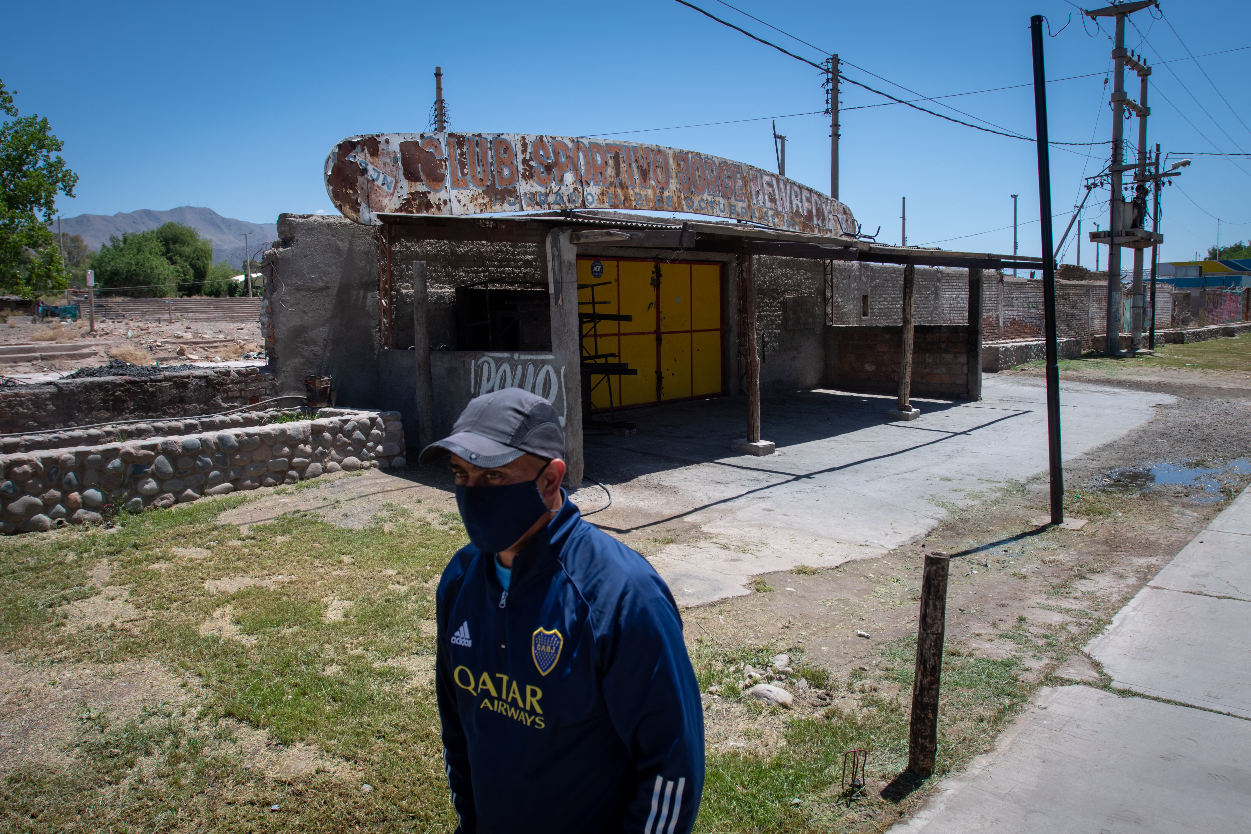 El proyecto para que la comisión directiva del club Jorge Newbery pueda disponer de las tierras y avanzar en la recuperación del espacio ya tiene media sanción en la Legislatura. Entre las prioridades que implicará este proceso, se destaca dar una solución a quienes viven en el lugar.