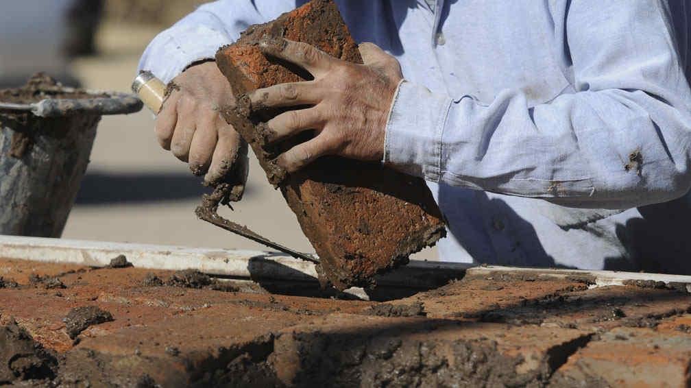 Denuncian a un empresario de la construcción por reiteradas estafas en la construcción de casas en Mendoza. Foto: Imagen ilustrativa.