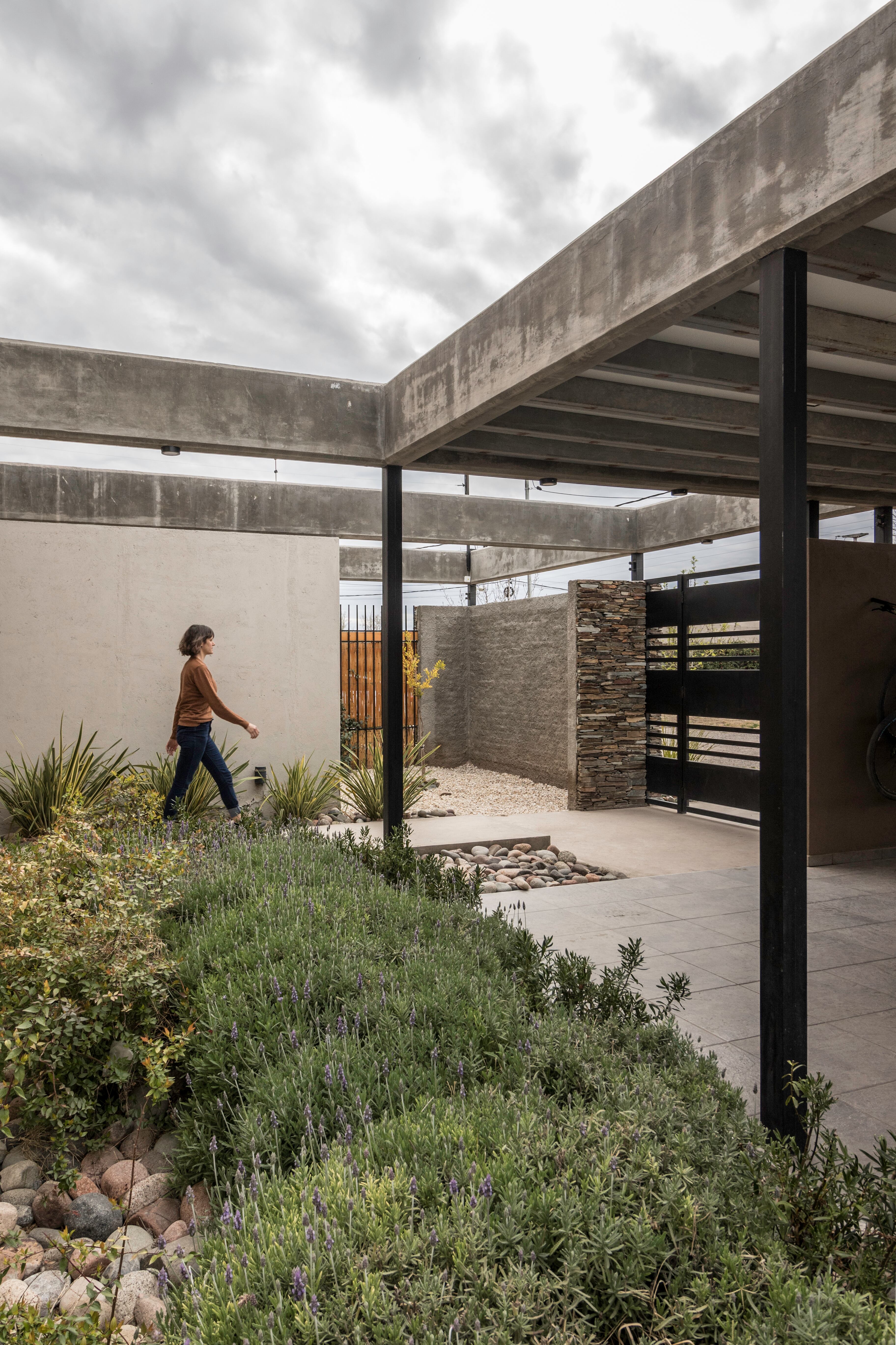 Casa PI, UNOMASUNO Arquitectos.