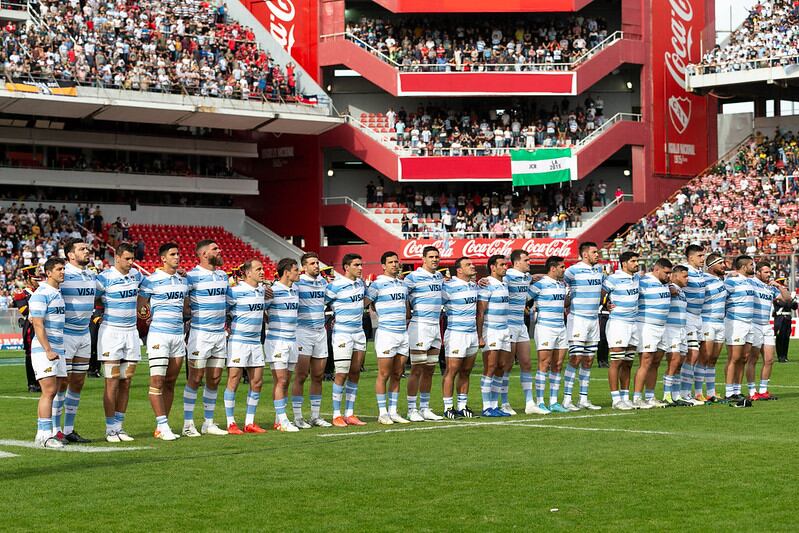 Los Pumas y el partido ante Sudáfrica en la cancha de Independiente, en Avellaneda. (Prensa UAR).