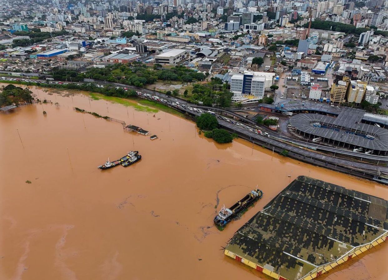 Al menos 66 muertos y 101 desaparecidos en Brasil por las inundaciones: las impactantes imágenes de la catástrofe