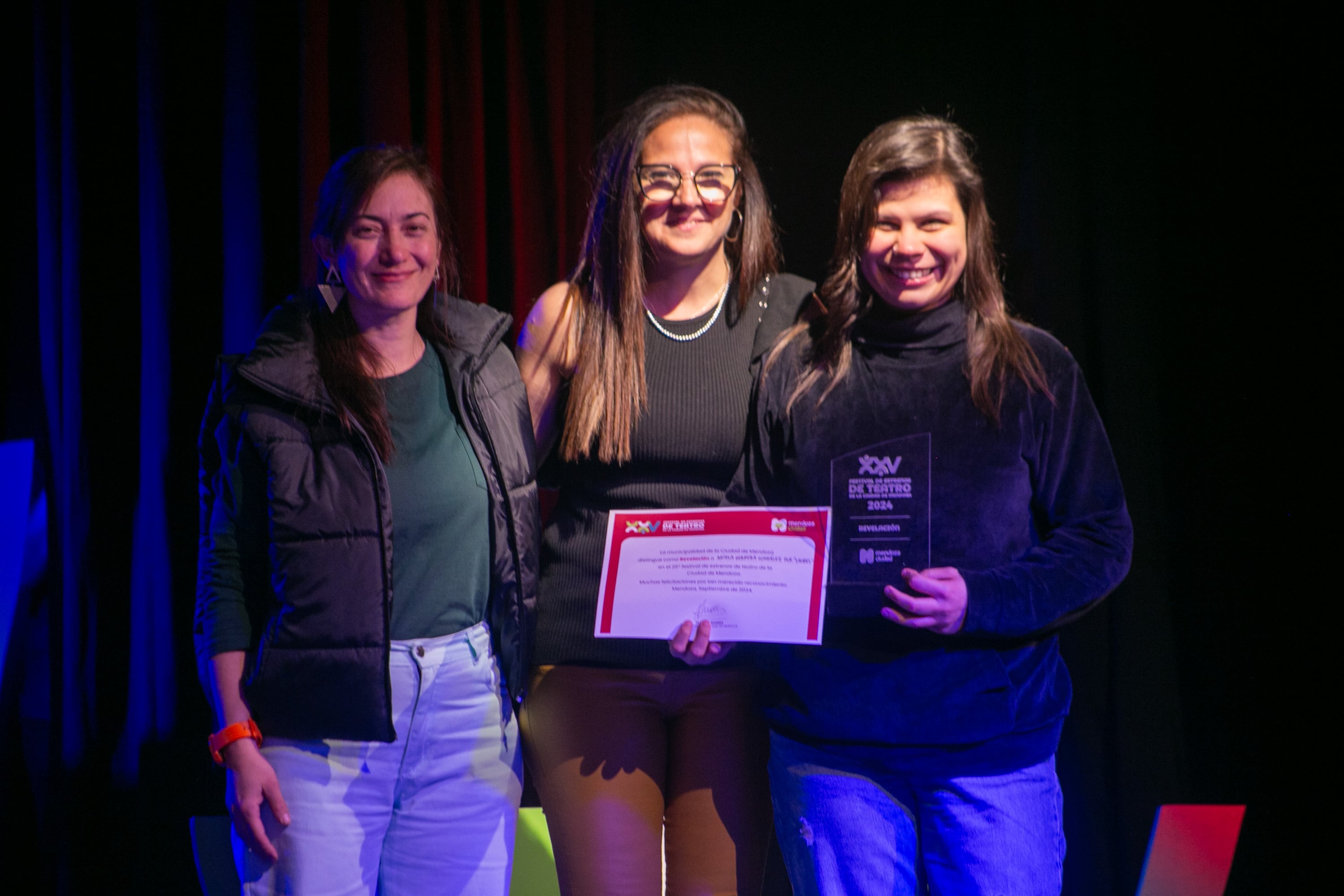 Lo mejor del teatro mendocino fue premiado en el teatro Quintanilla