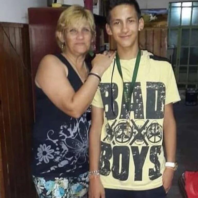 L-Gante y su mamá cuando él era más chico. 