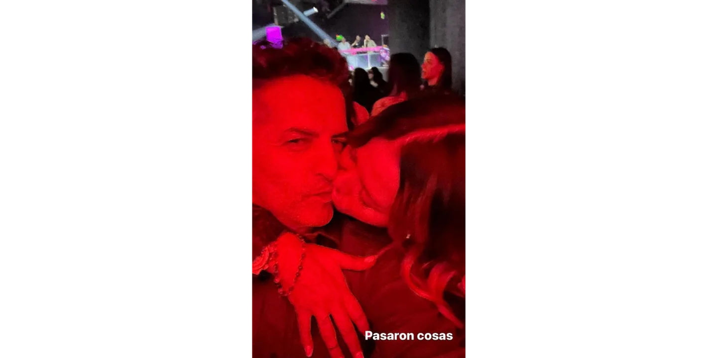 Karina Jelinek y Ángel De Brito a los besos en la fiesta Bresh