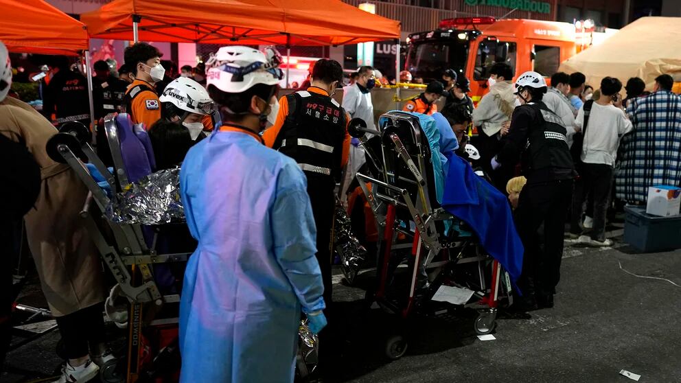 Al menos 59 muertos y más de 150 heridos tras una estampida durante las celebraciones de Halloween en Seúl. / Foto: Gentileza