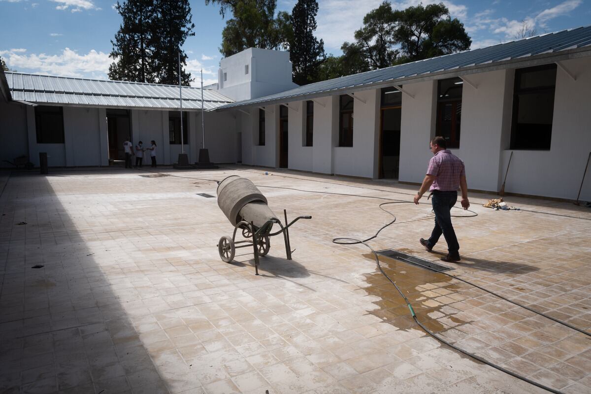 Escuela Jose Federico Moreno
Obras de remodelacion de la Escuela José Federico Moreno

Foto: Ignacio Blanco / Los Andes  