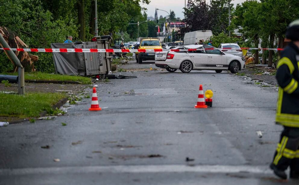 un tornado dejó 30 heridos y provocó destrozos en el oeste de Alemania. / Foto: AP