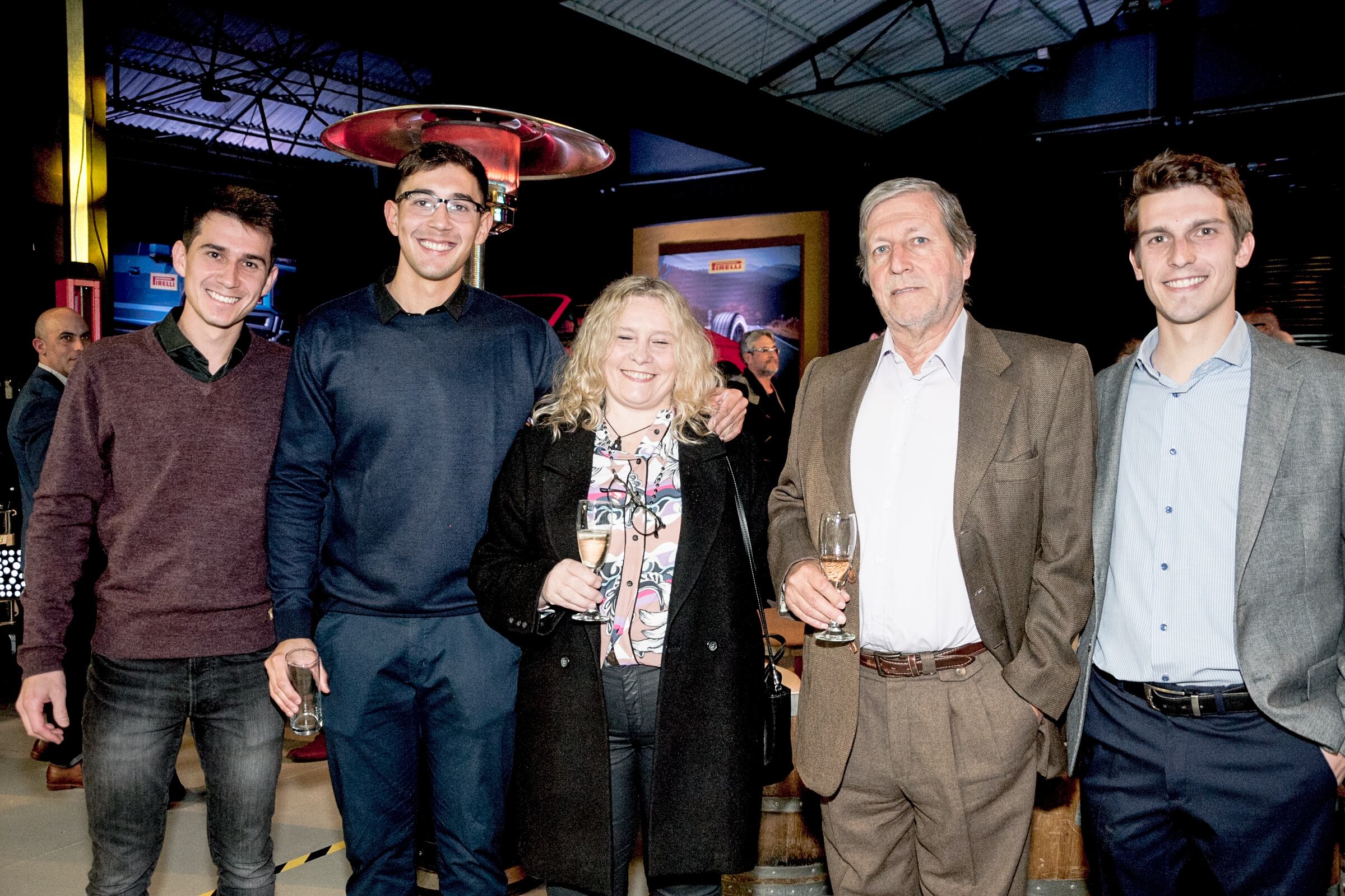 Gino y Carlos Pizzorno, Jacqueline, Ramiro y Gustavo Quiroga.