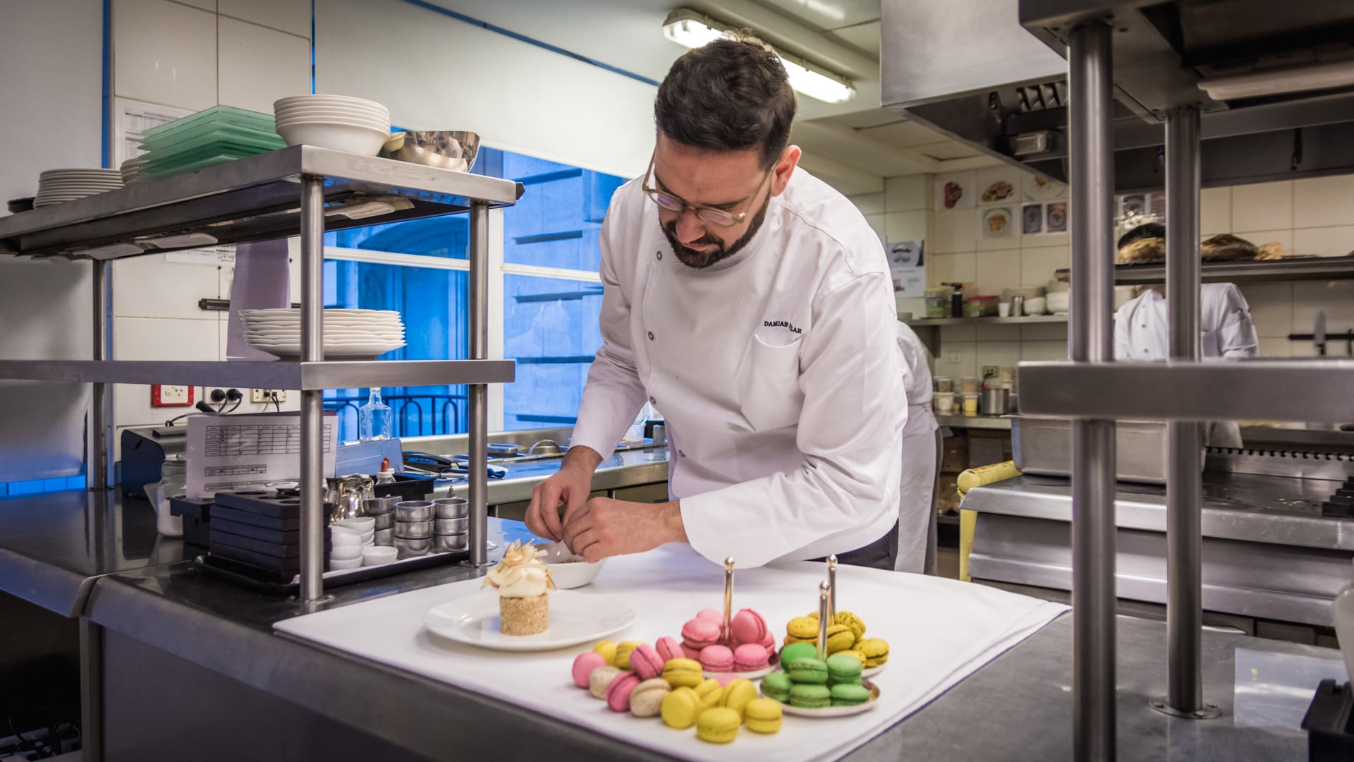 El jurado de MasterChef abrió hace casi un año una pasteleria.