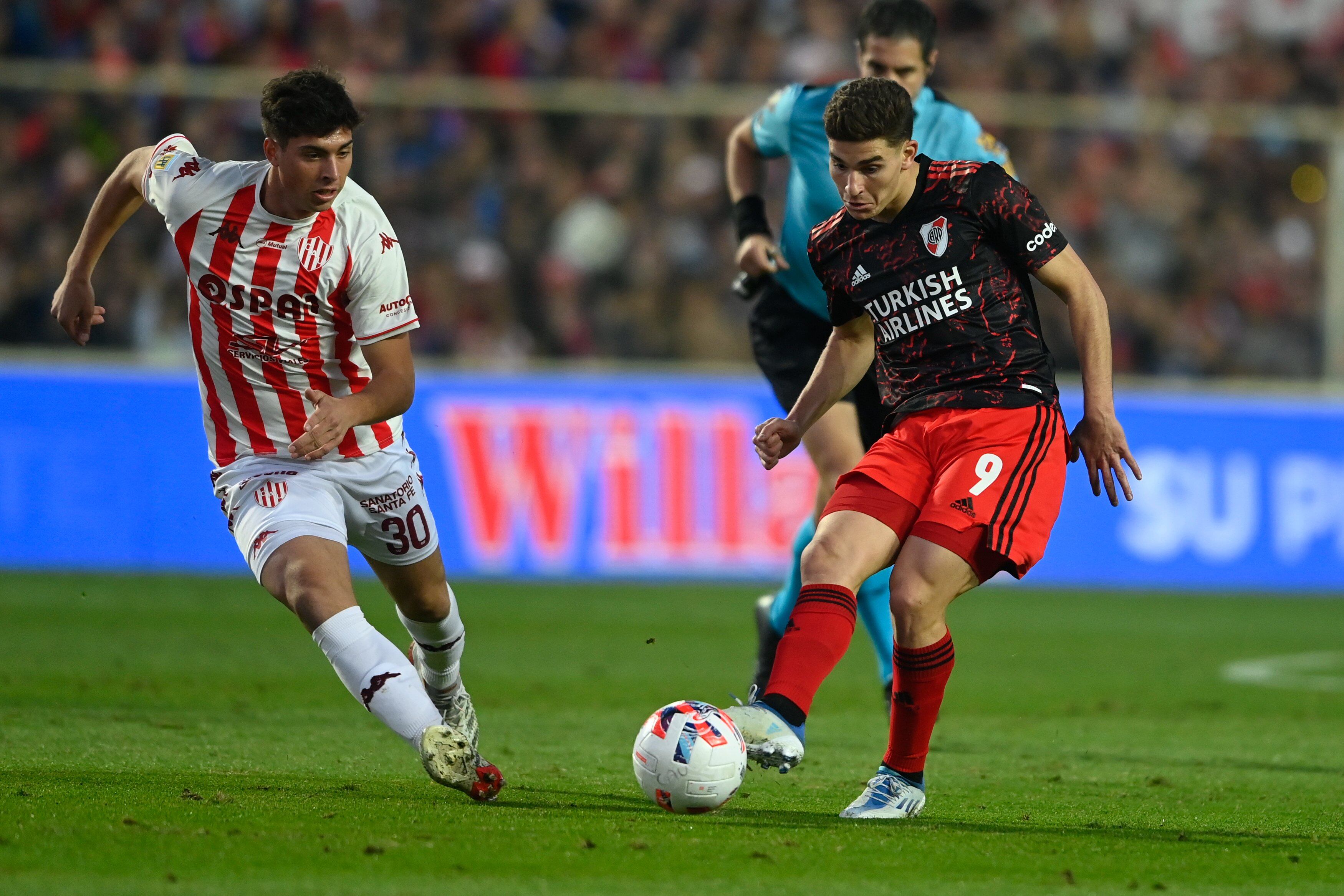 Julián Álvarez y su gran momento futbolístico. (Prensa River)