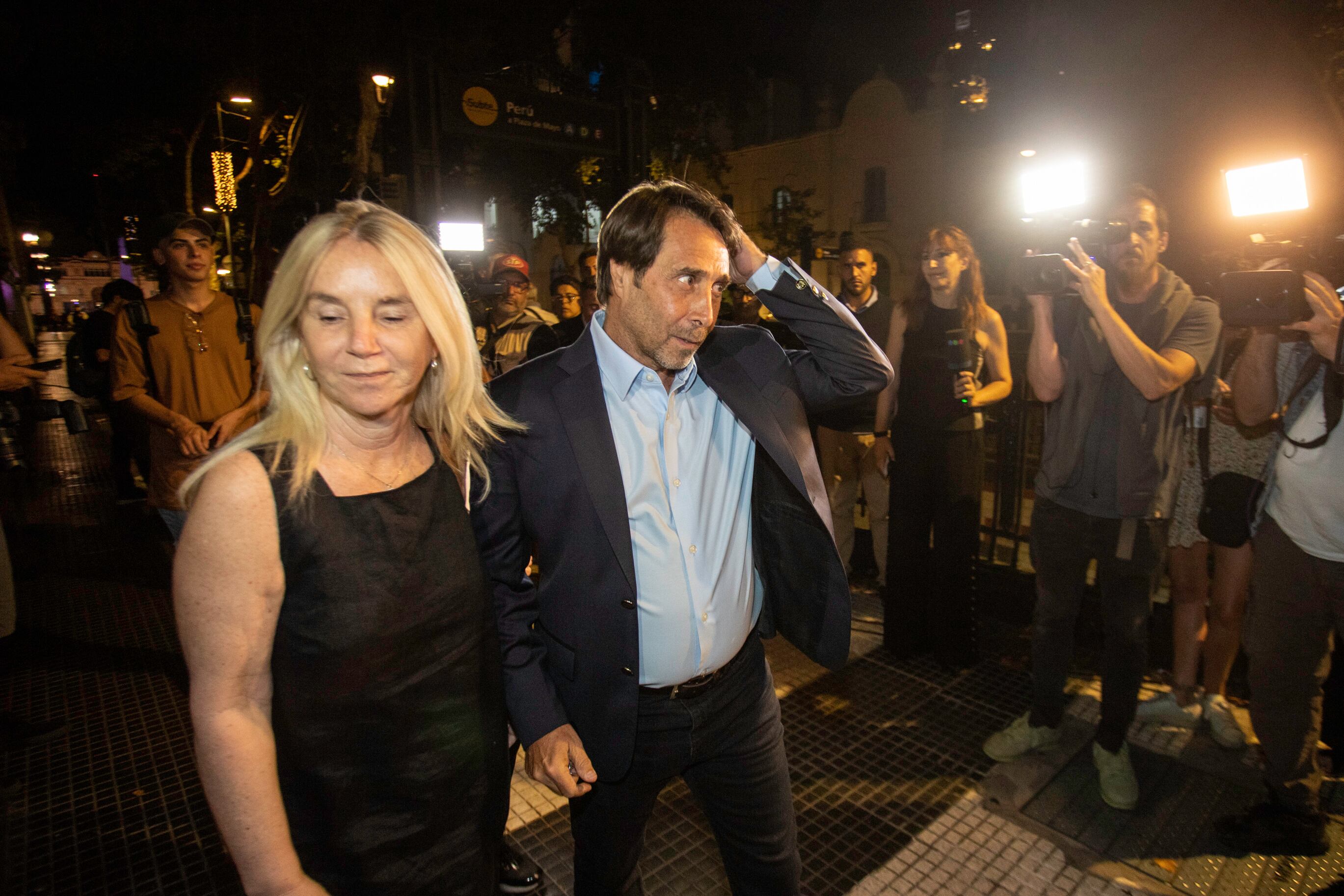 Eduardo Feinmann, entre las personalidades que se acercaron a despedir a Lanata. Foto: NA