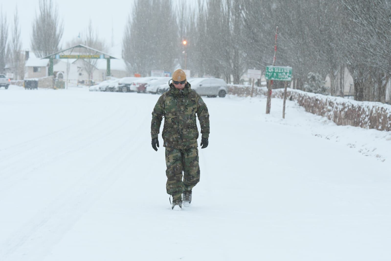 Continua el paso a Chile cerrado por las intensas nevadas. Foto: Ignacio Blanco / Los Andes 