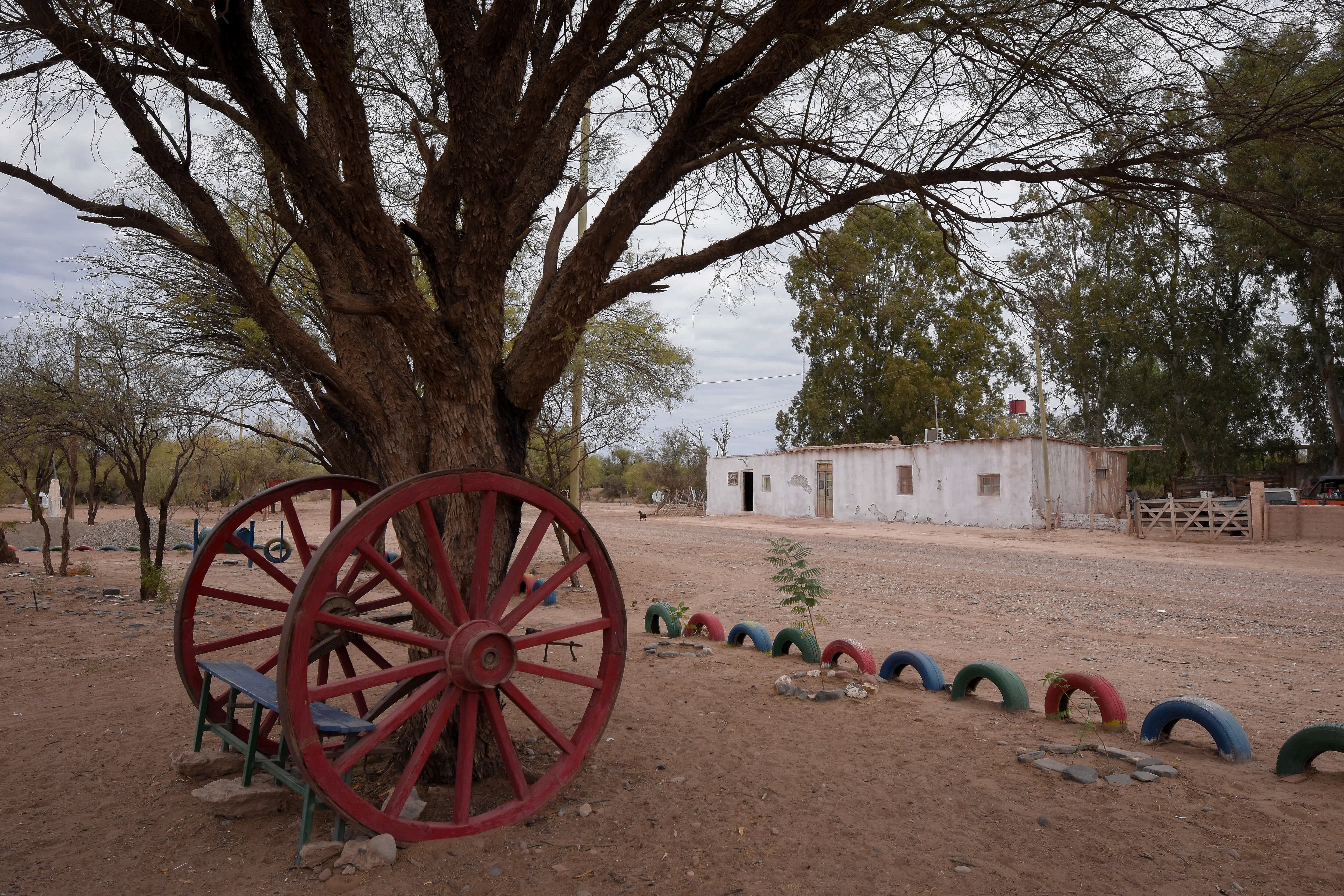 Pueblo San José, a unos 80 kilómetros al Norte de la villa cabecera de Lavalle. Vista del Almacen Don 