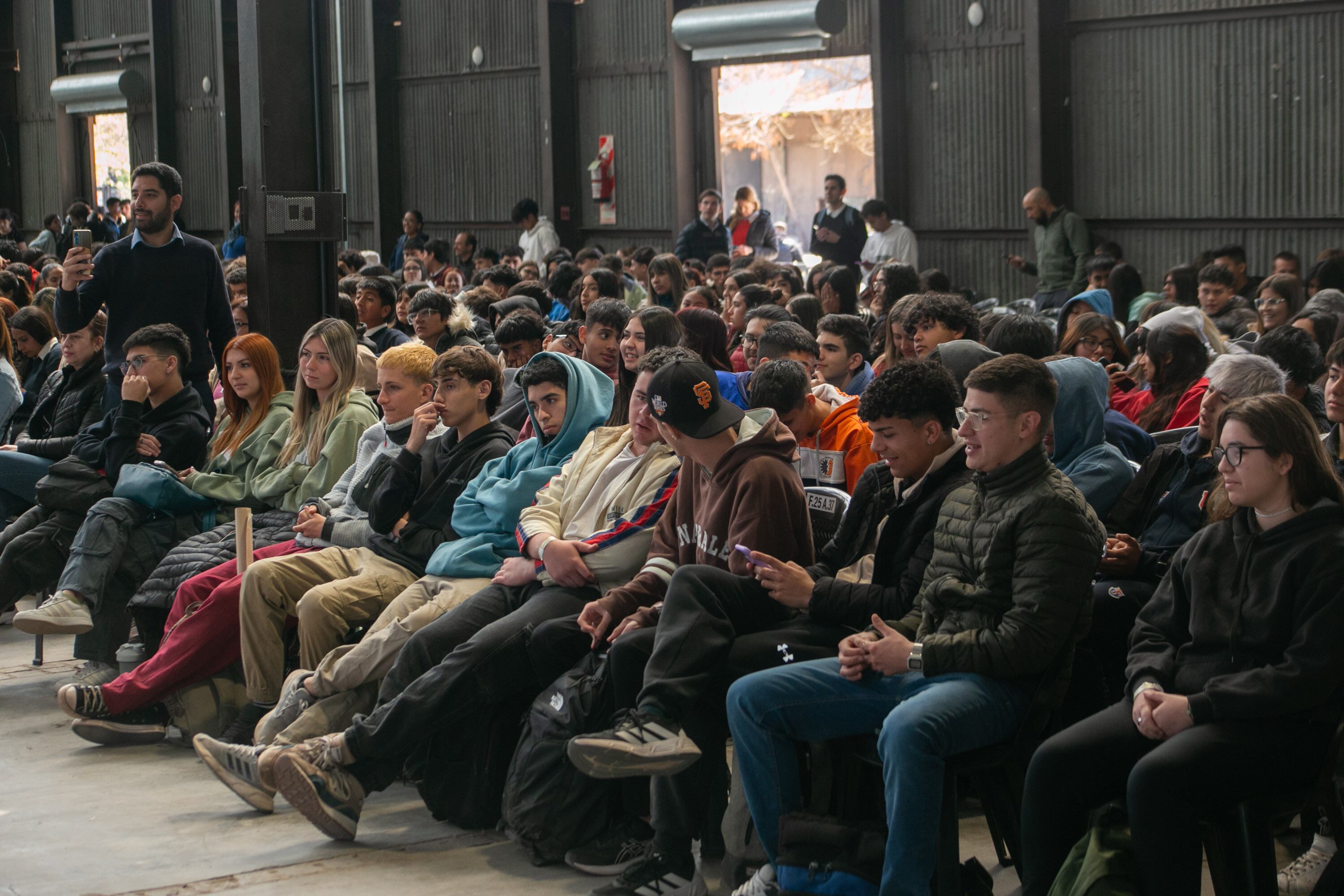 Ulpiano Suarez participó en un taller de empleabilidad con más de 1500 estudiantes secundarios