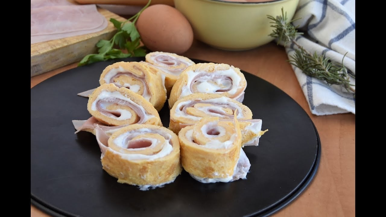 Rolls de jamón y queso en casa.